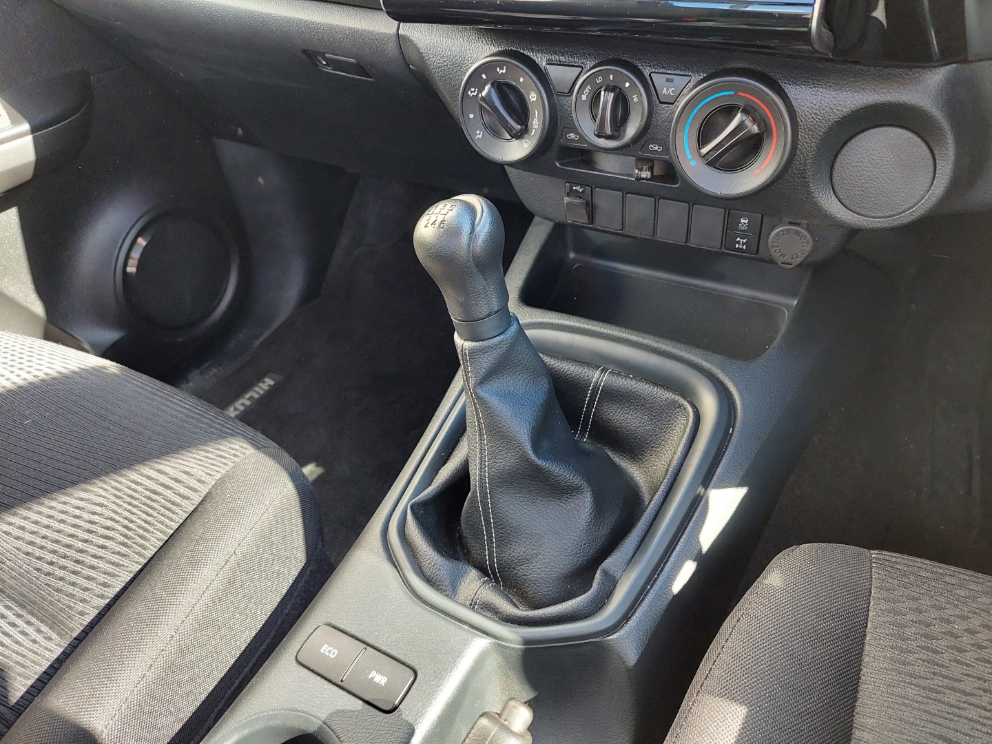 2024 Hilux 2.4 GD6 RB RAI MT (DEMO)