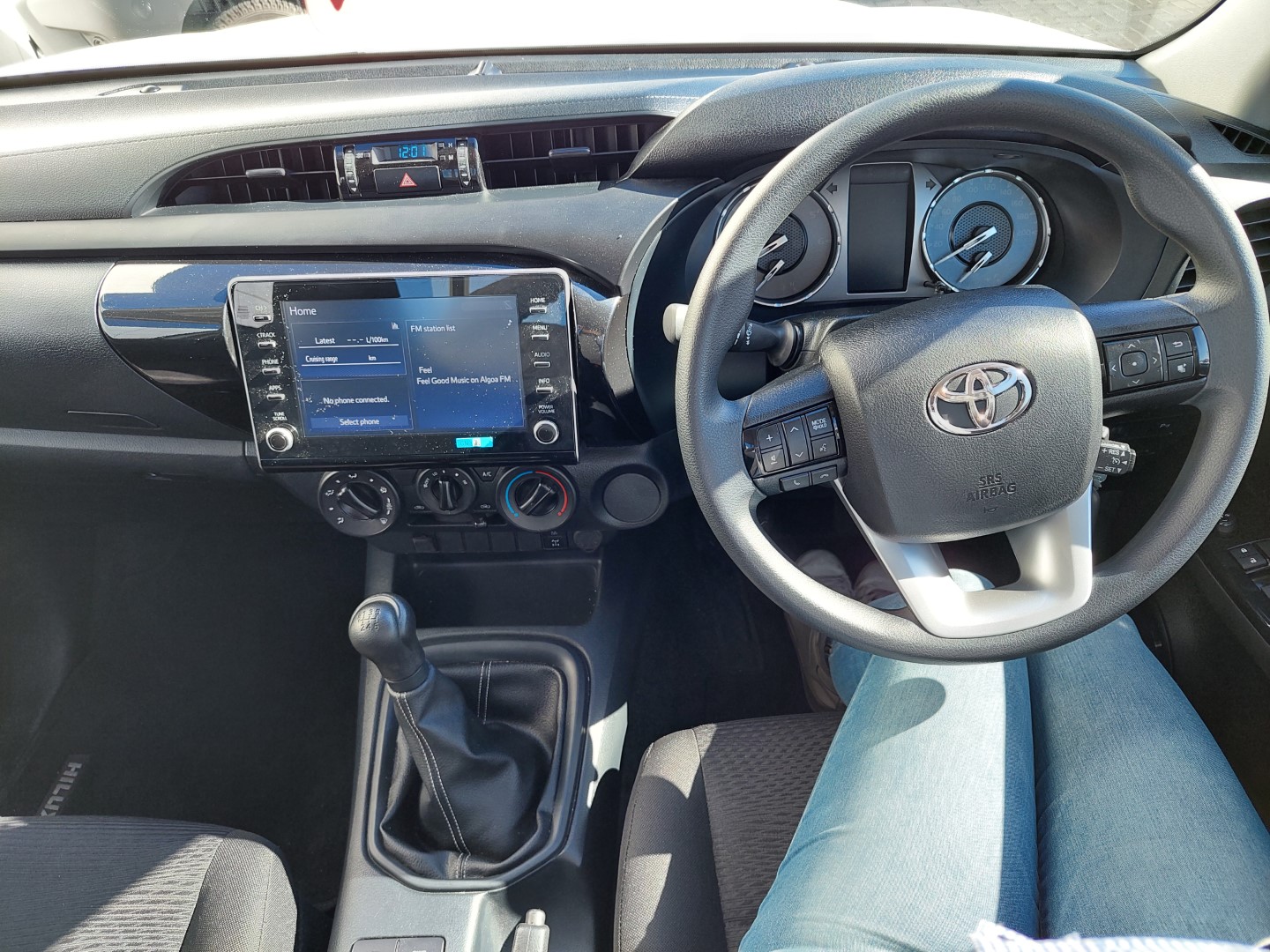 2024 Hilux 2.4 GD6 RB RAI MT (DEMO)