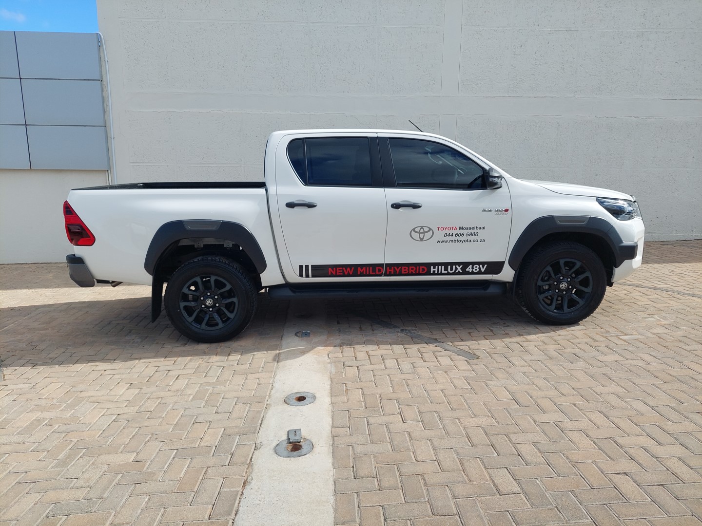 2024 Hilux 2.8 GD-6 RB LEGEND AT DC MHEV (DEMO)
