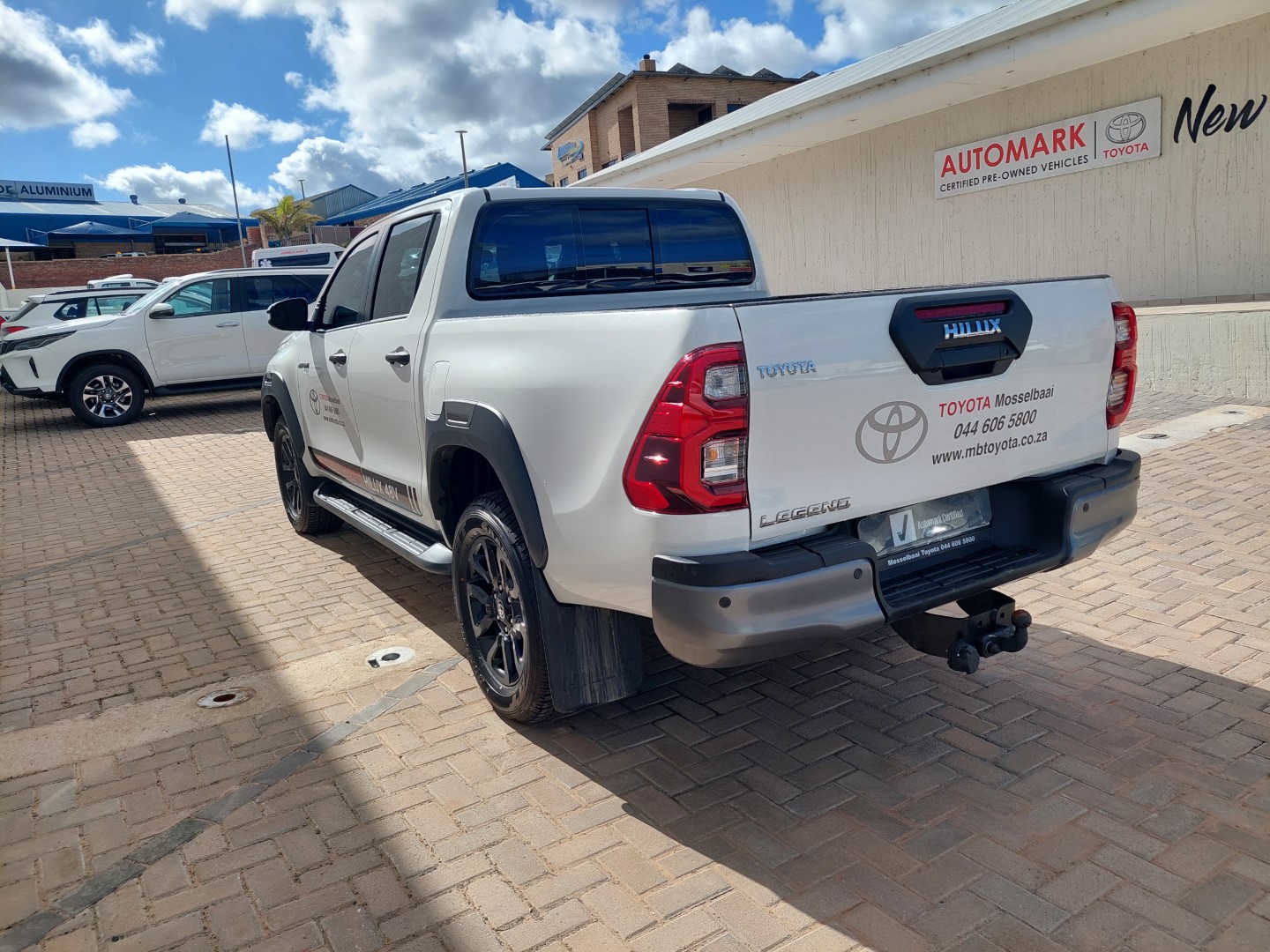 2024 Hilux 2.8 GD-6 RB LEGEND AT DC MHEV (DEMO)