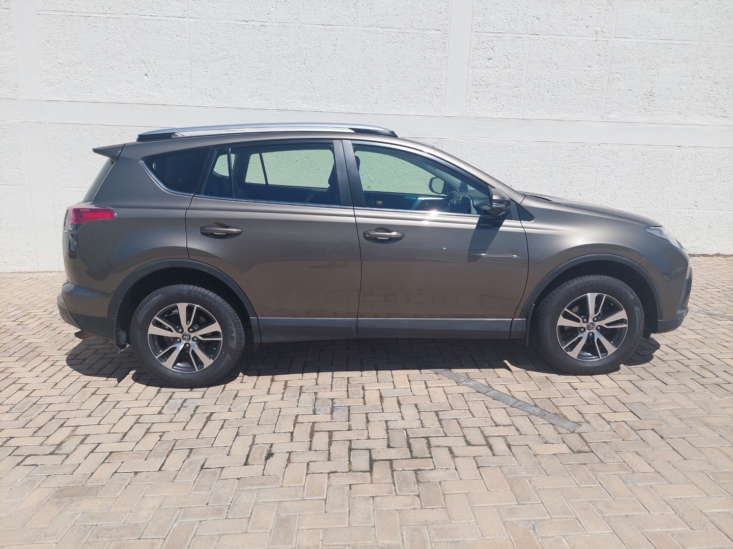 2017 RAV4 2.0 GX CVT 2WD