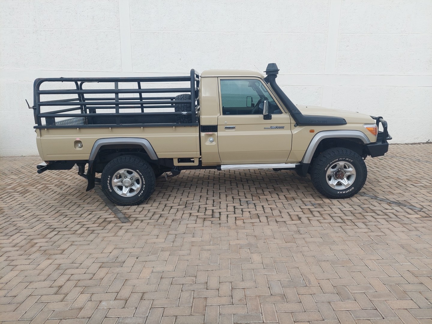 2021 LC79 4.5 Diesel V8 SC