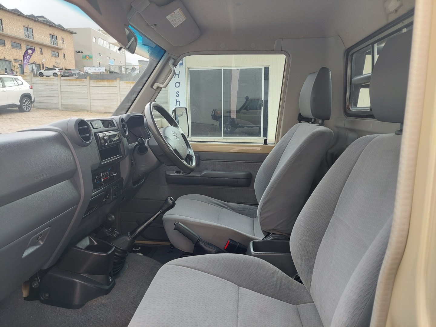 2021 LC79 4.5 Diesel V8 SC