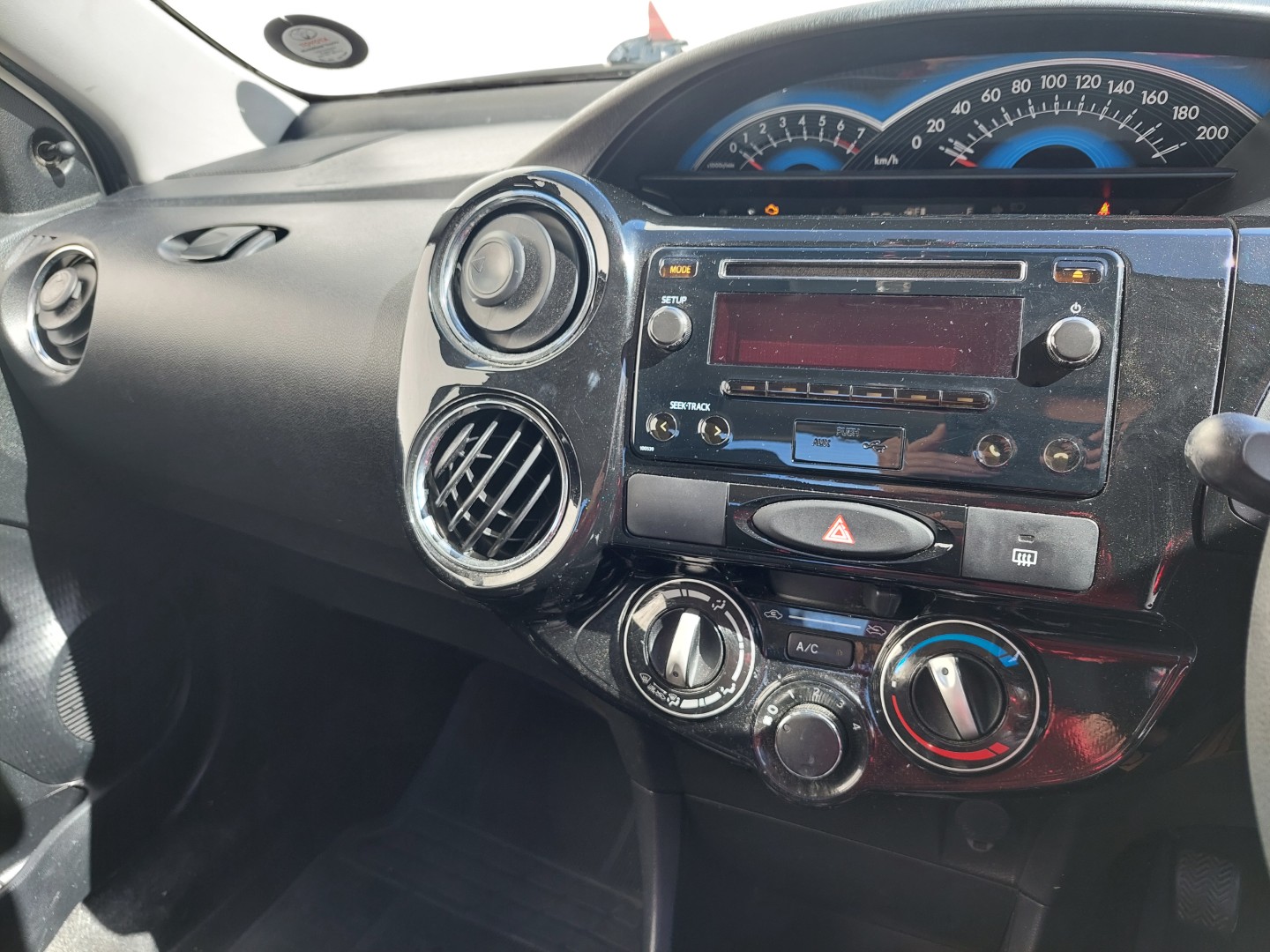 2016 Etios Cross 1.5 XS 5Dr