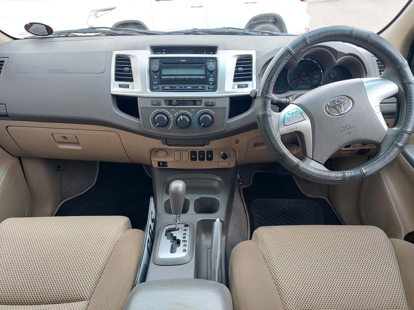 2013 Fortuner 2.5D-4D RB AT
