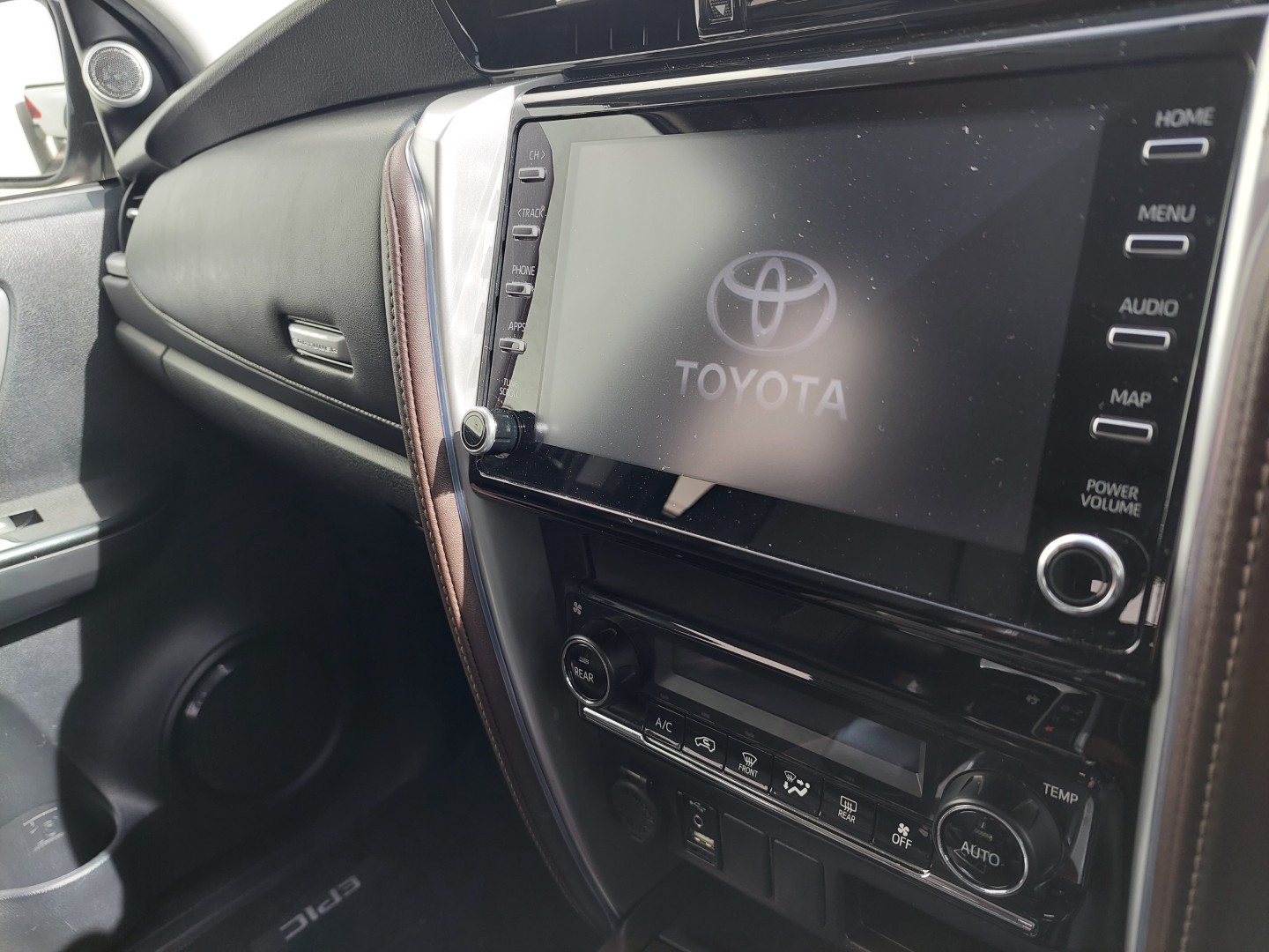 2020 FORTUNER 2.8GD-6 EPIC BLACK AT