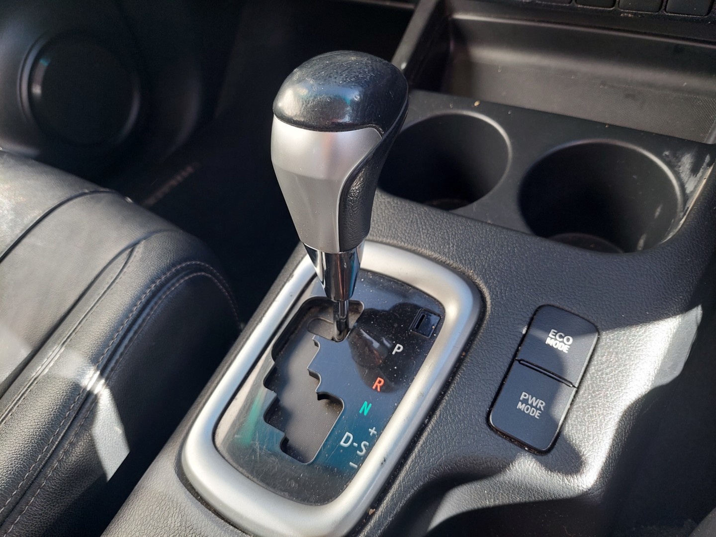 2016 Hilux DC 2.8GD6 RAIDER AT