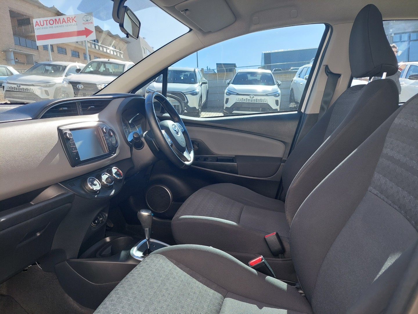 2016 Yaris 1.3 XS CVT